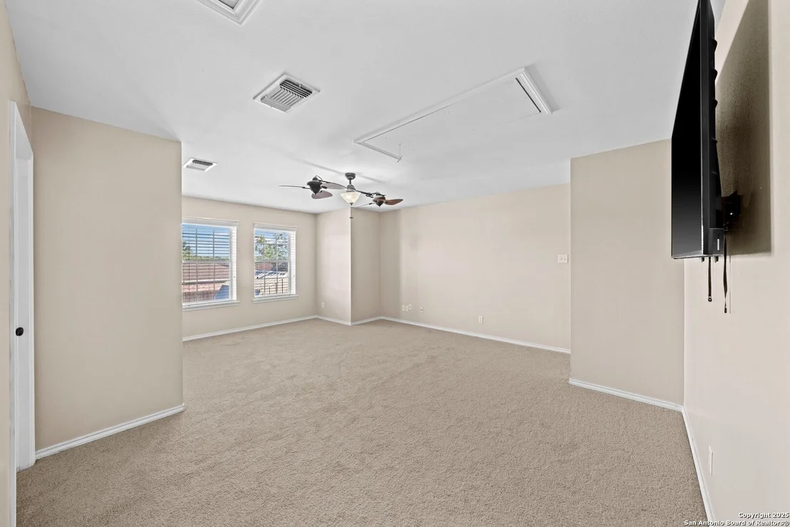 Photo of 5818 Lyndhurst Drive