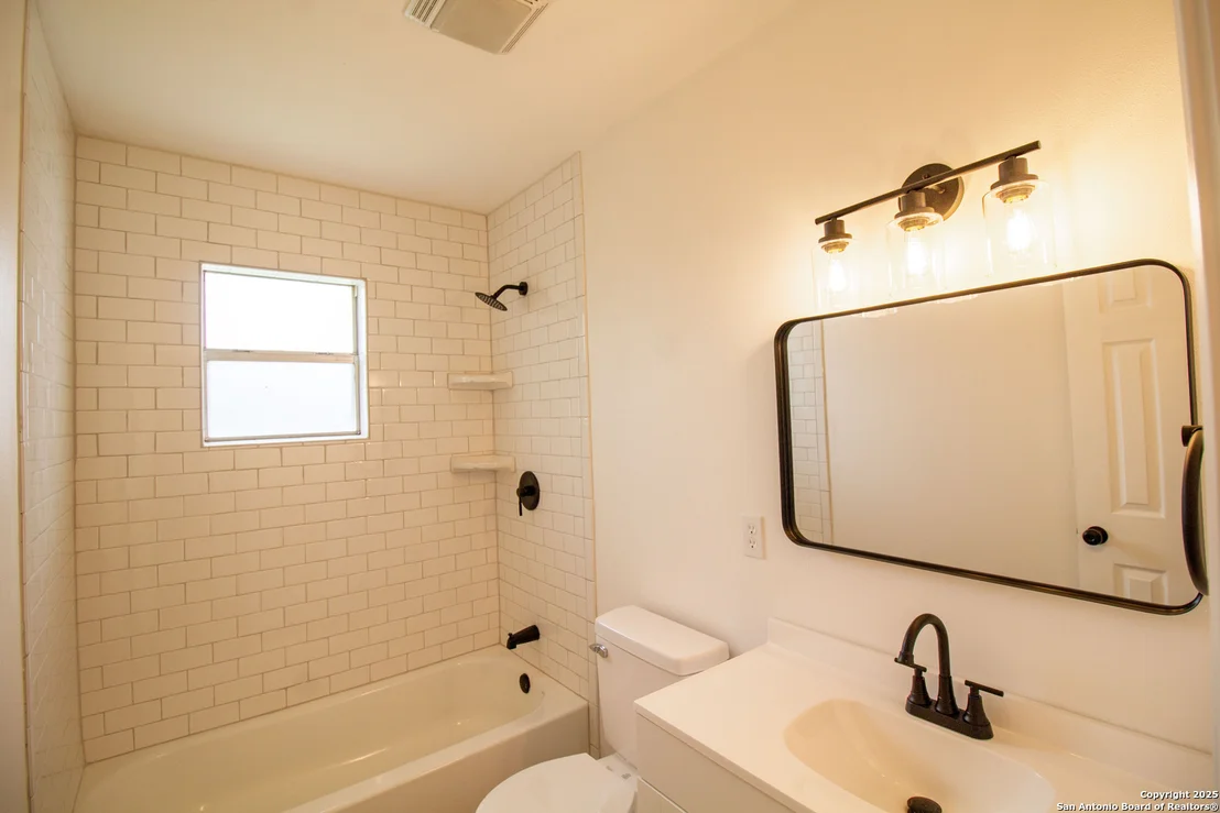 Photo of 2677 Lehman