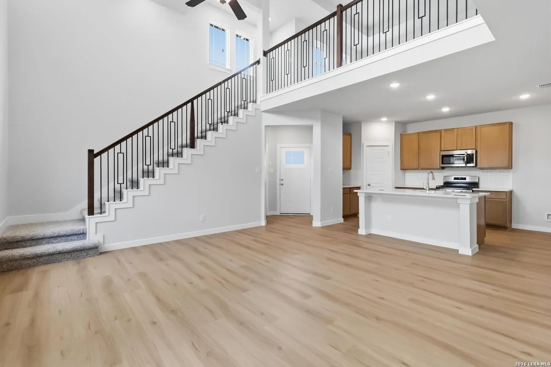 Photo of 619 River Run Way