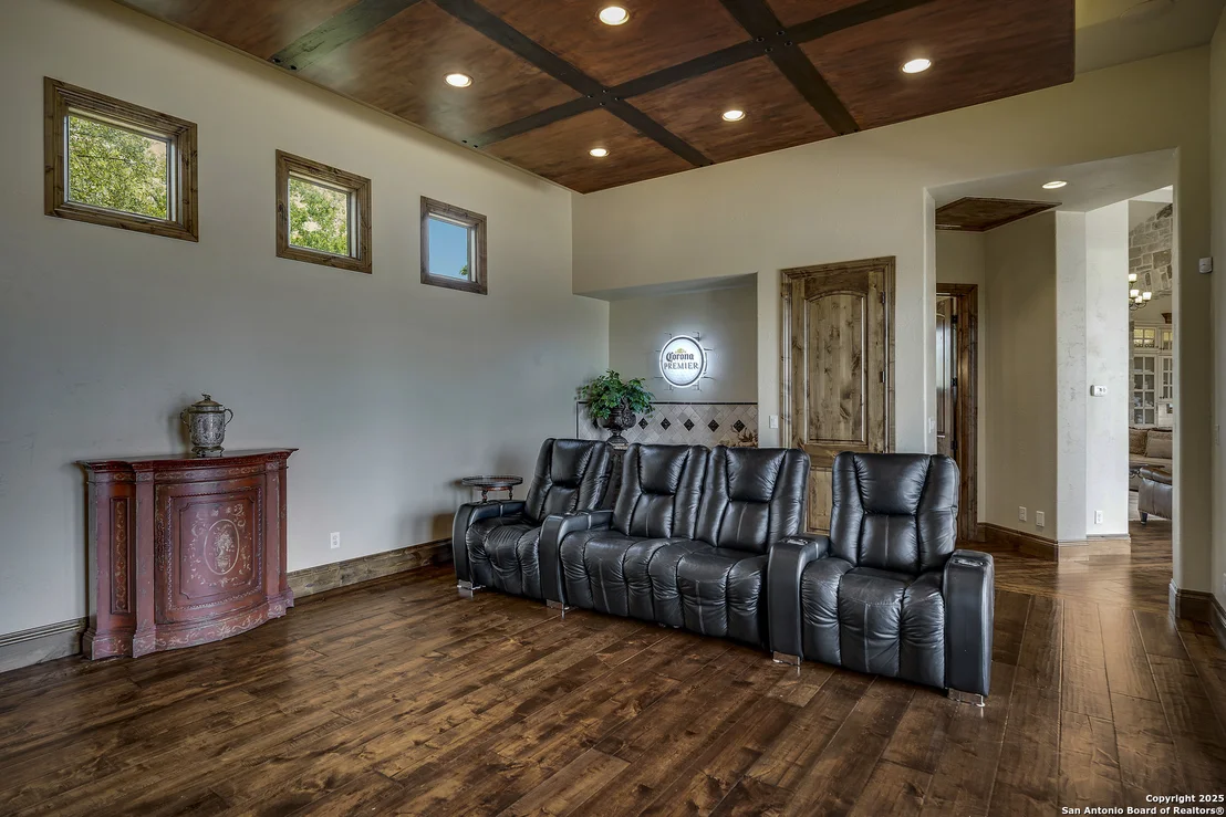 Photo of 35 Winged Foot