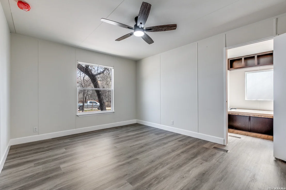Photo of 25221 PROGRESS RD