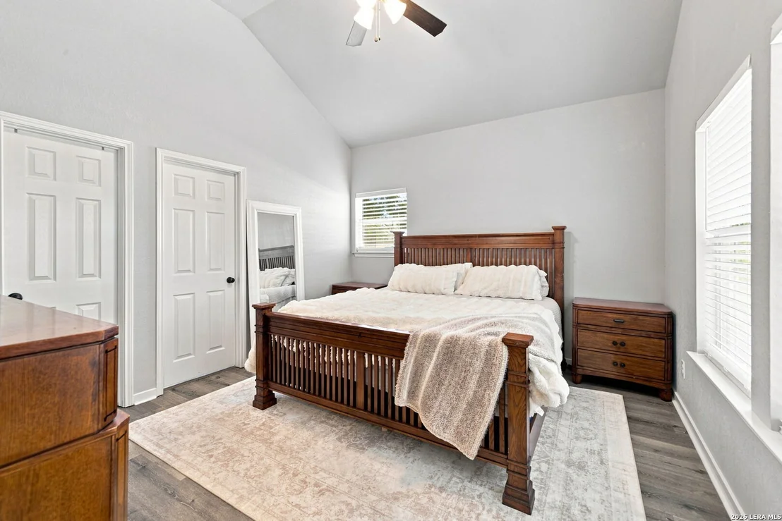Photo of 212 W Baylor