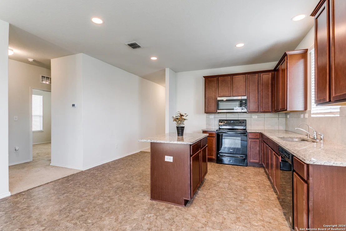 Photo of 27421 Hapgood Pl