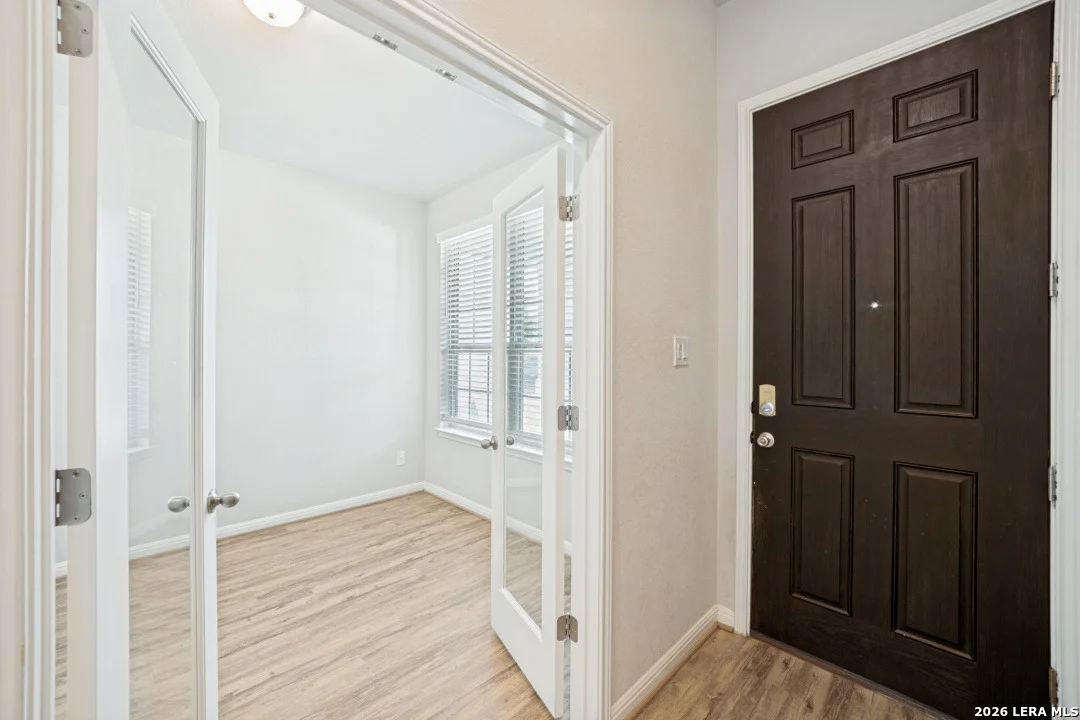 Photo of 12939 Staubach