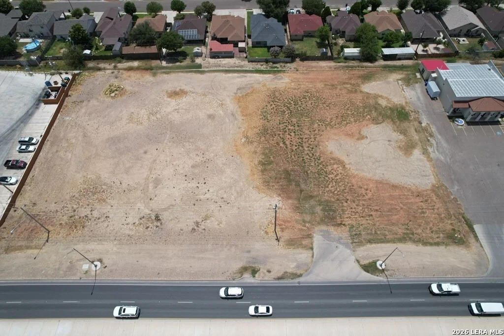 Photo of Unit 0 at 2727 N VETERANS BLVD.