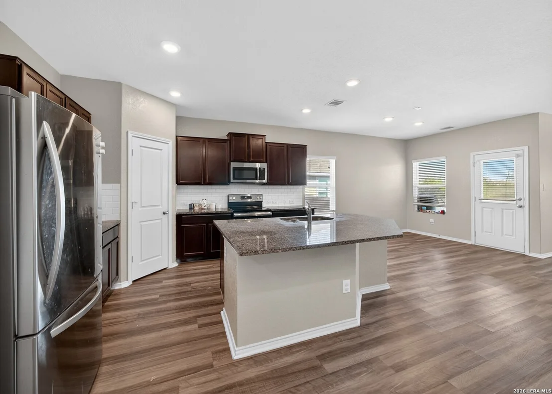 Photo of 2902 Daisy Meadow