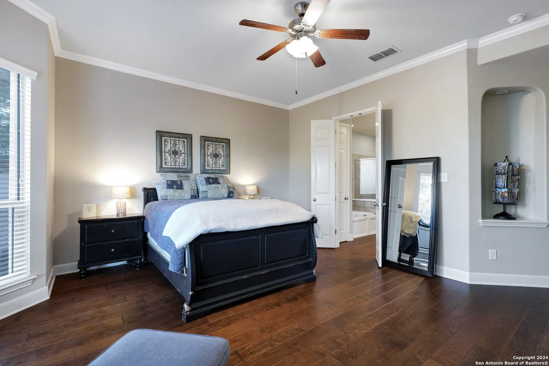 Photo of 3607 Sunset Cliff