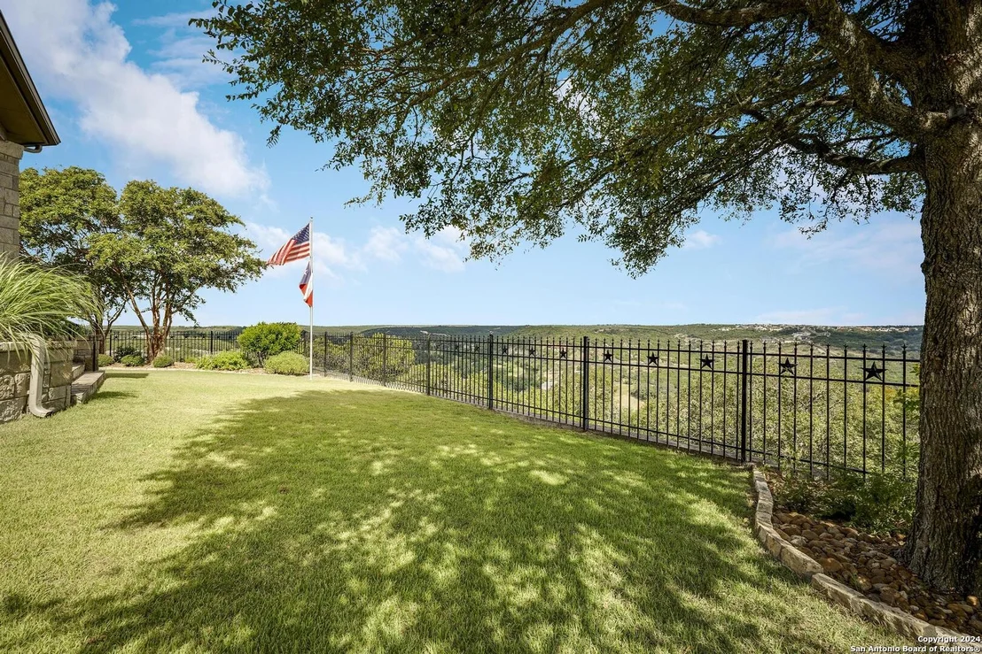 Photo of 442 PARADISE PT