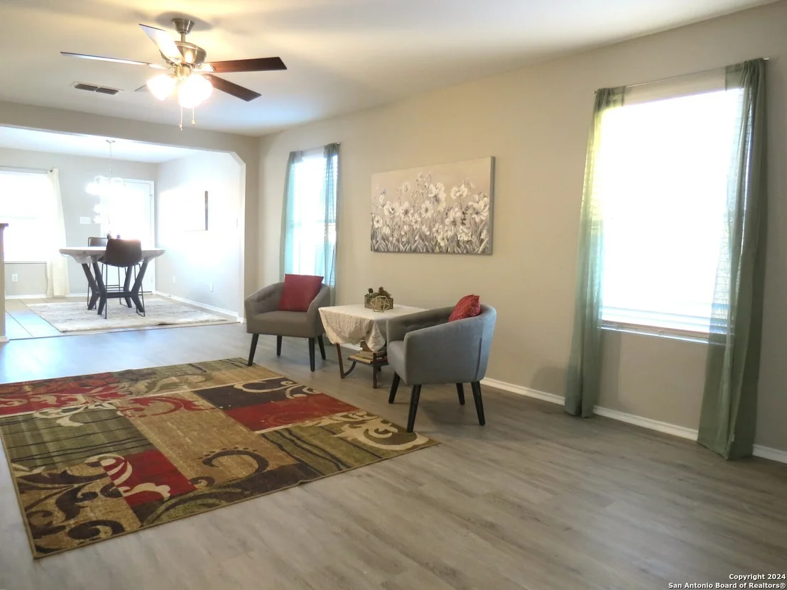 Photo of 241 N WILLOW WAY