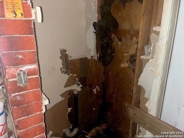 Photo of 4911 Lark