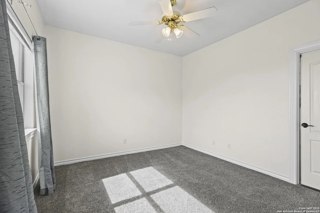 Photo of 27030 Vaughns View