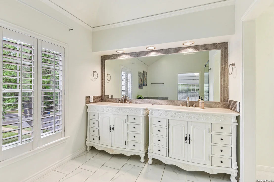 Photo of 2423 Brighton Oaks