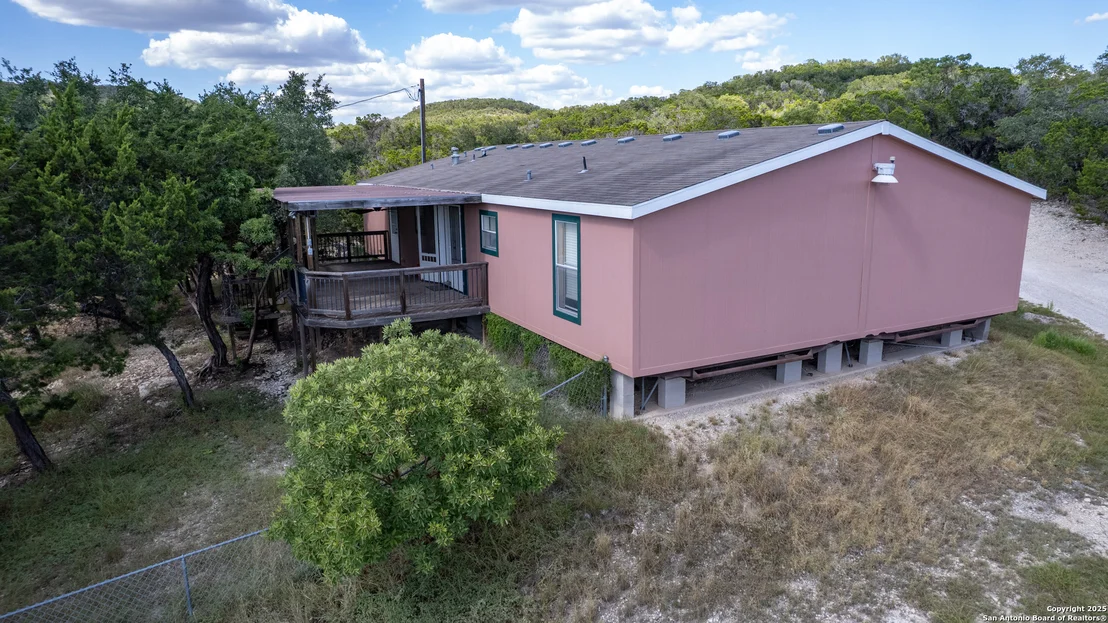 Photo of 632 Ledge Rock