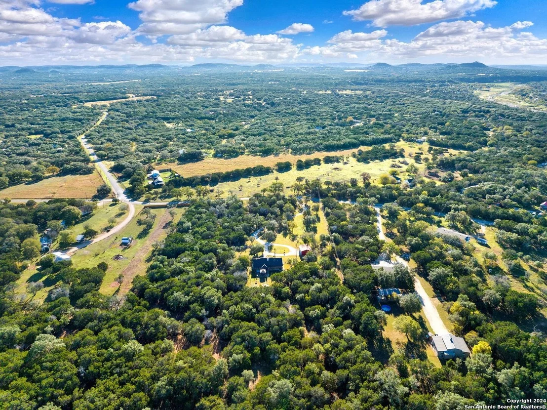 Photo of 1616 RIVER TRAIL RD