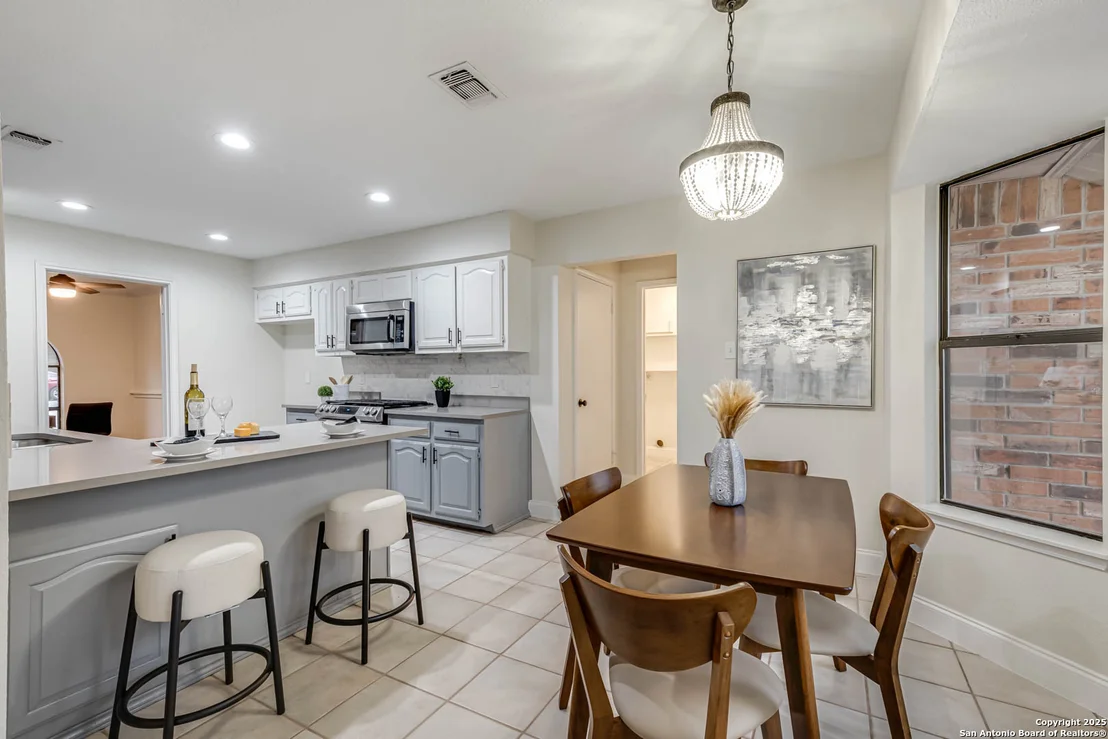 Photo of 7723 Crooked Brook