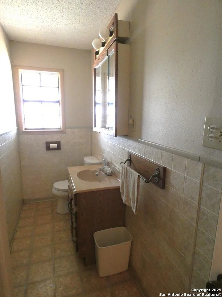 Photo of 227 Deaf Smith Rd