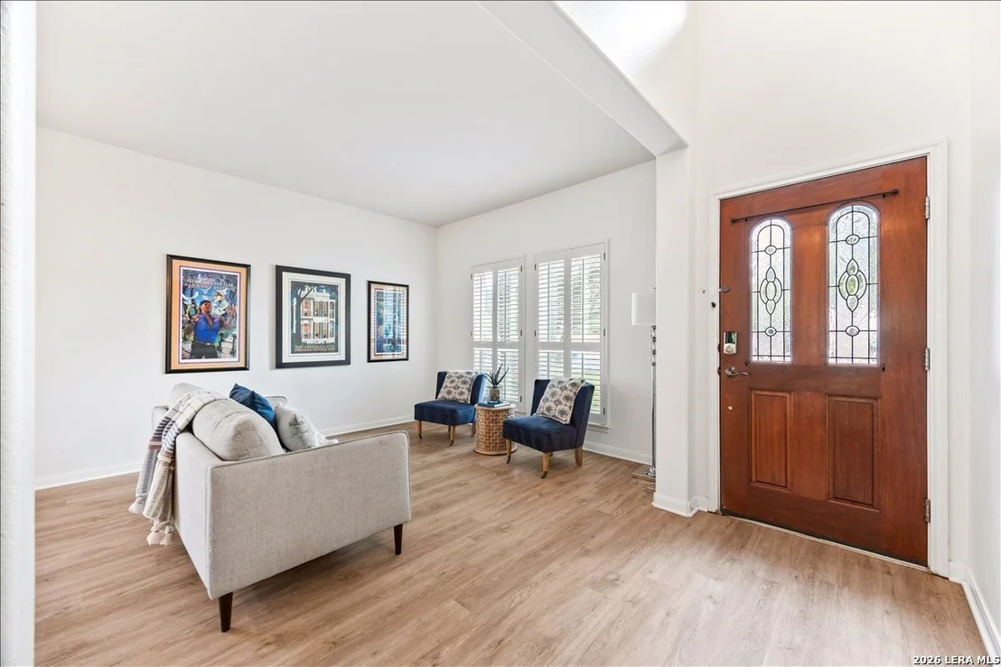 Photo of 18306 Edwards Oaks