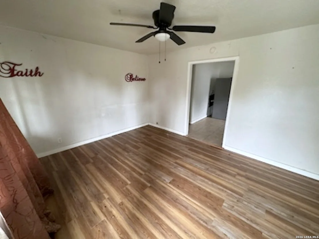 Photo of 122 Bundy