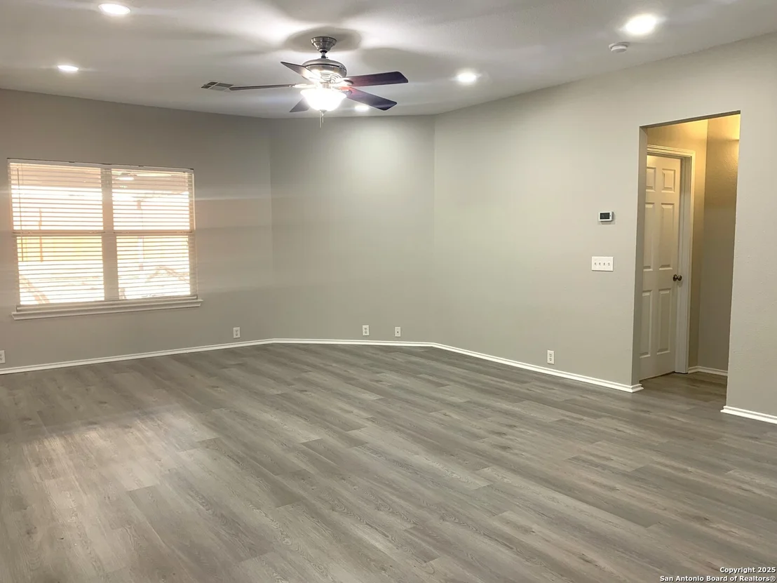 Photo of 1533 Rainy Brook