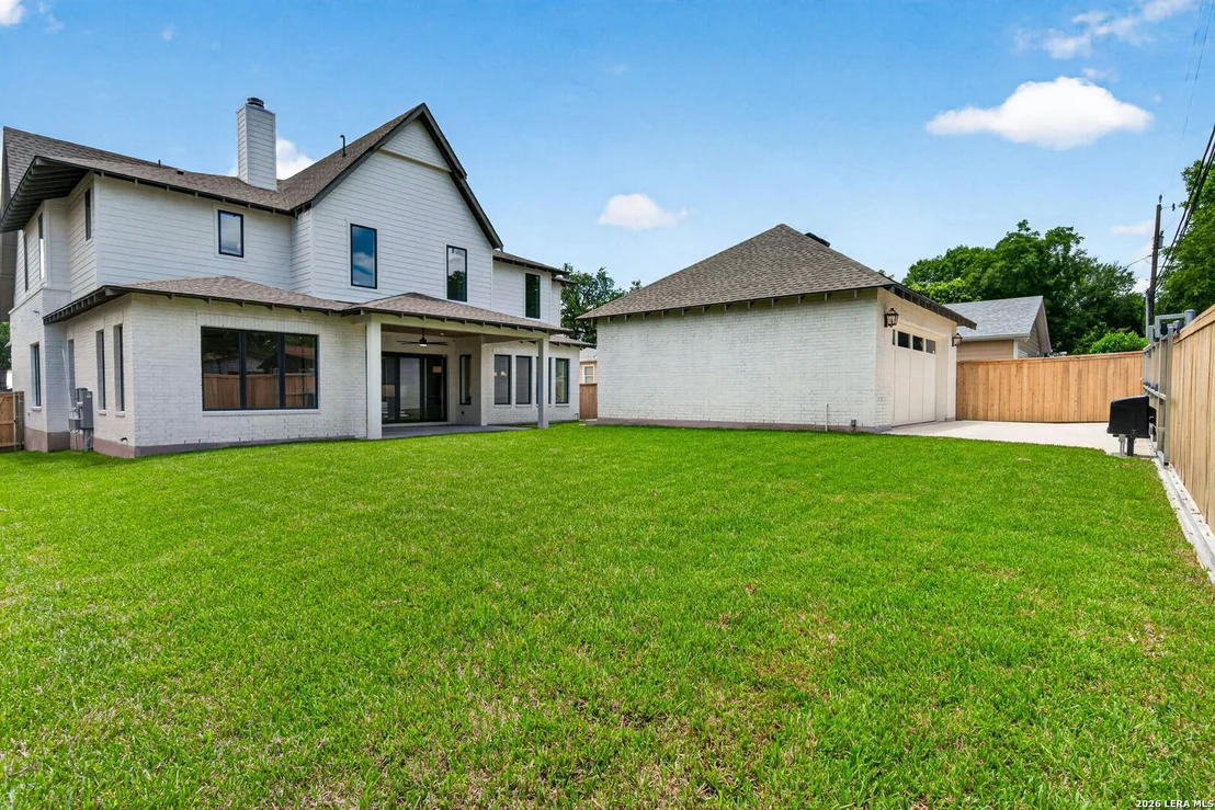 Photo of 255 CLAYWELL DR