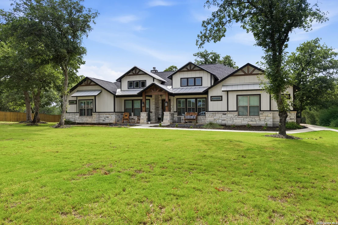 Photo of 153 Crescent Ridge