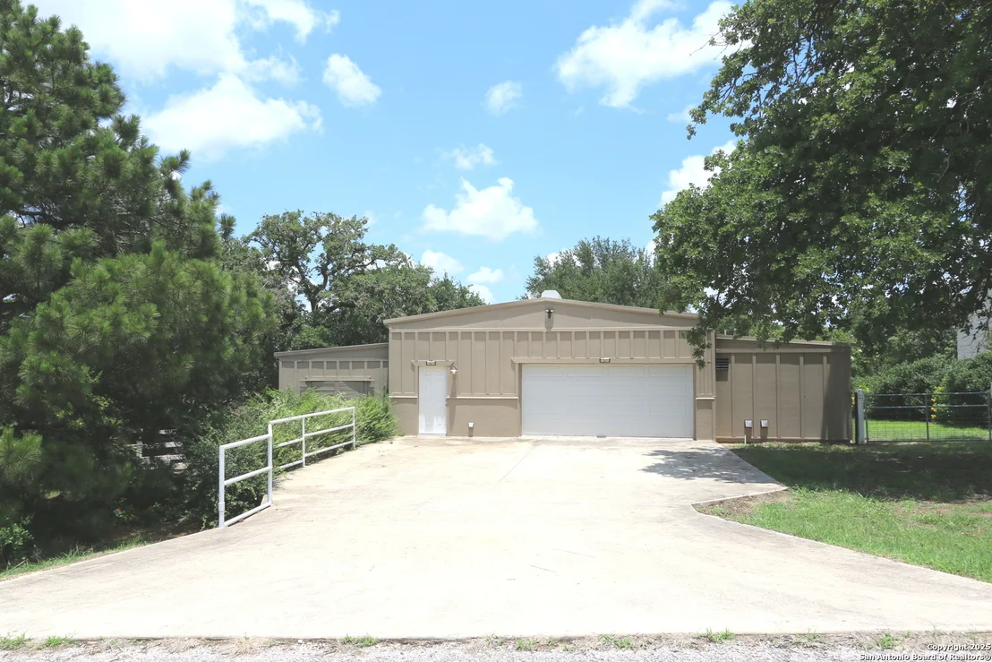 Photo of 1300 Windmill Drive