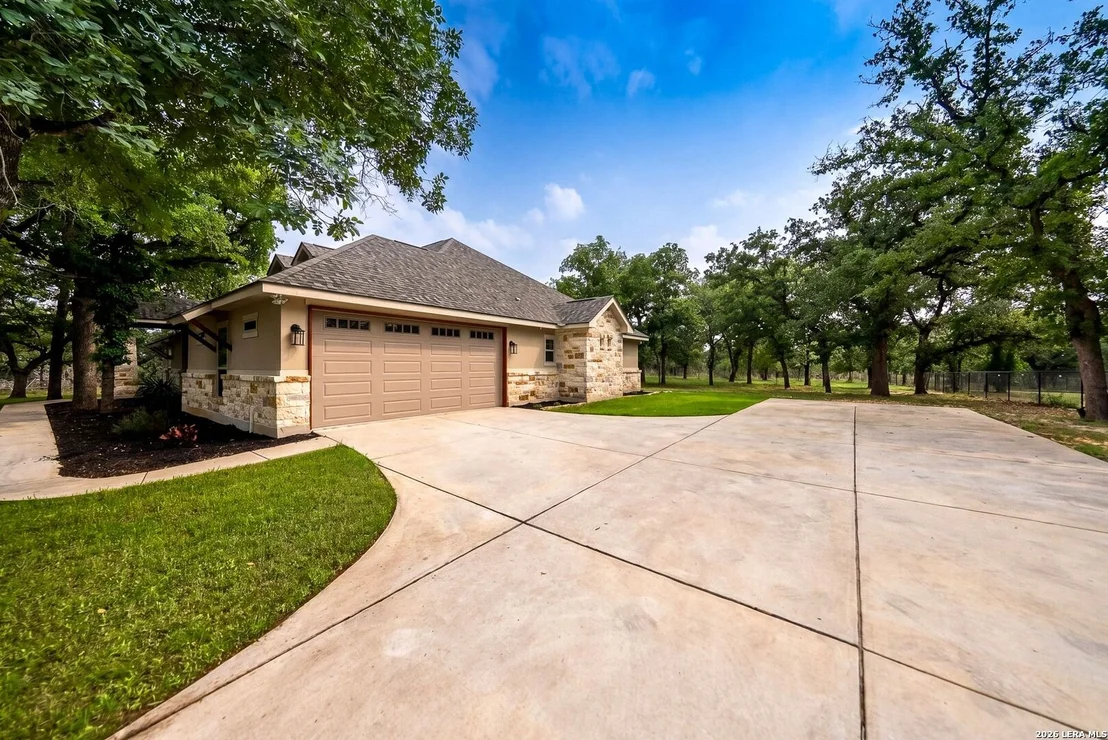 Photo of 156 Crescent Ridge
