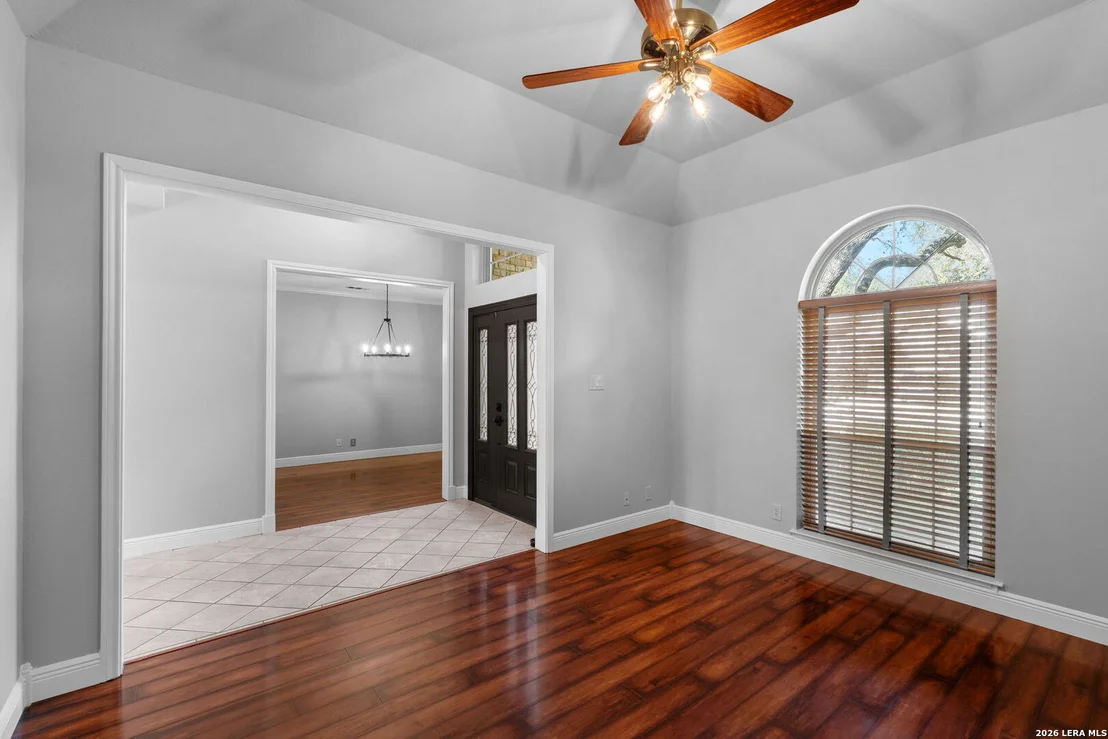 Photo of 16422 Pemcanyon