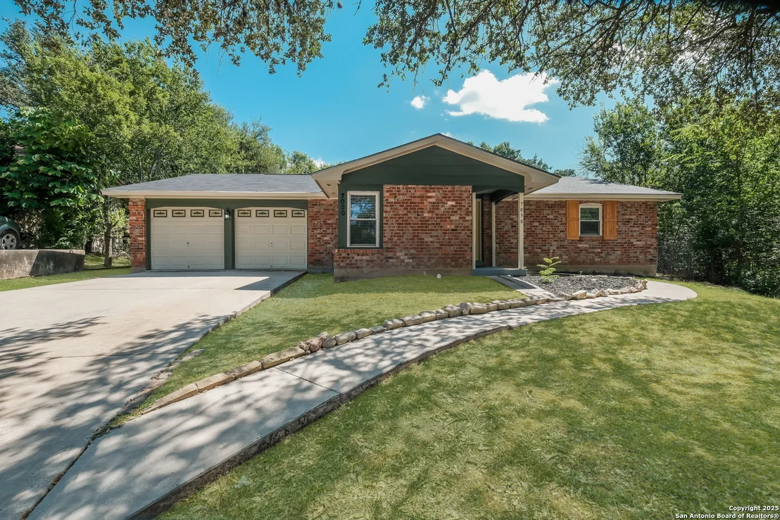 Photo of 7030 Forest Grove
