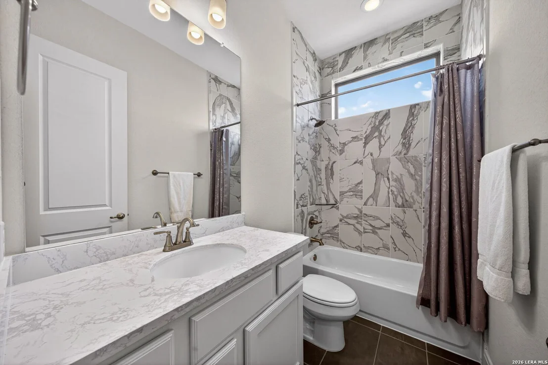Photo of 23218 Curvado