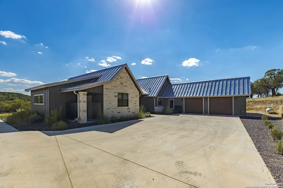 Photo of 1288 highway 39