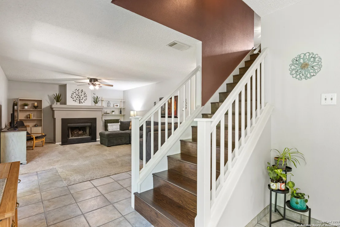 Photo of 7705 Wood Bluff
