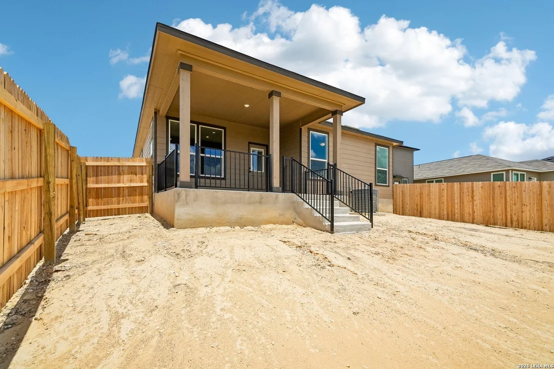 Photo of 7724 MOUNTAINEER WAY