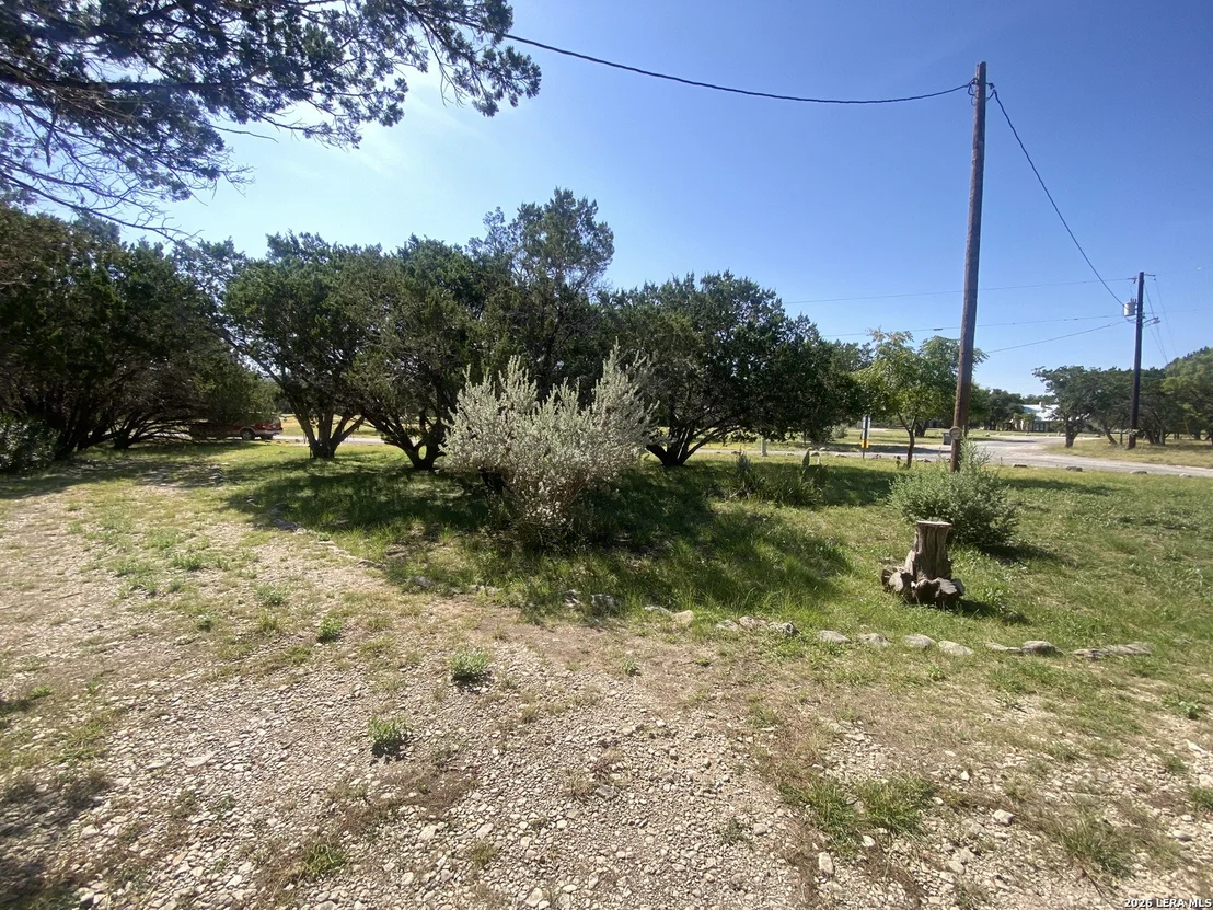 Photo of 39 JIM DALRYMPLE DR
