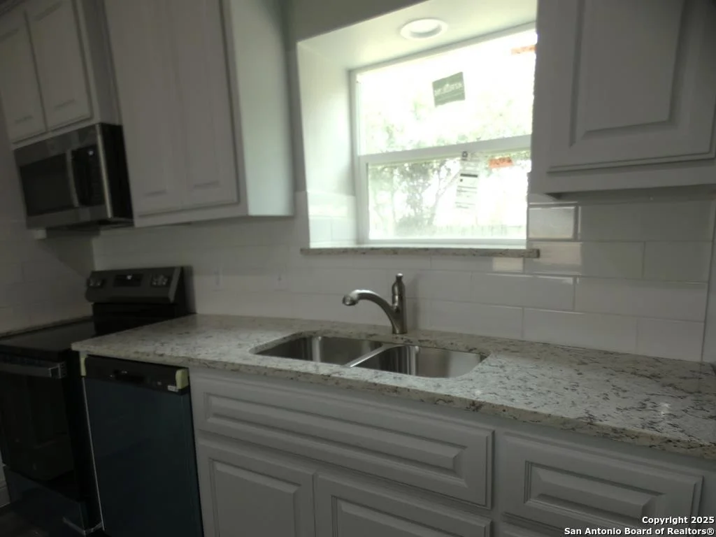 Photo of 506 Hillside Drive
