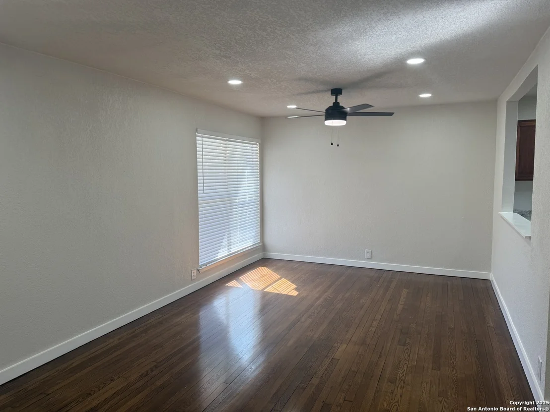 Photo of 223 Adrian