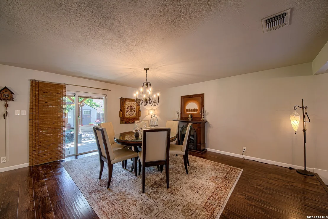 Photo of 2422 Thrasher Oak