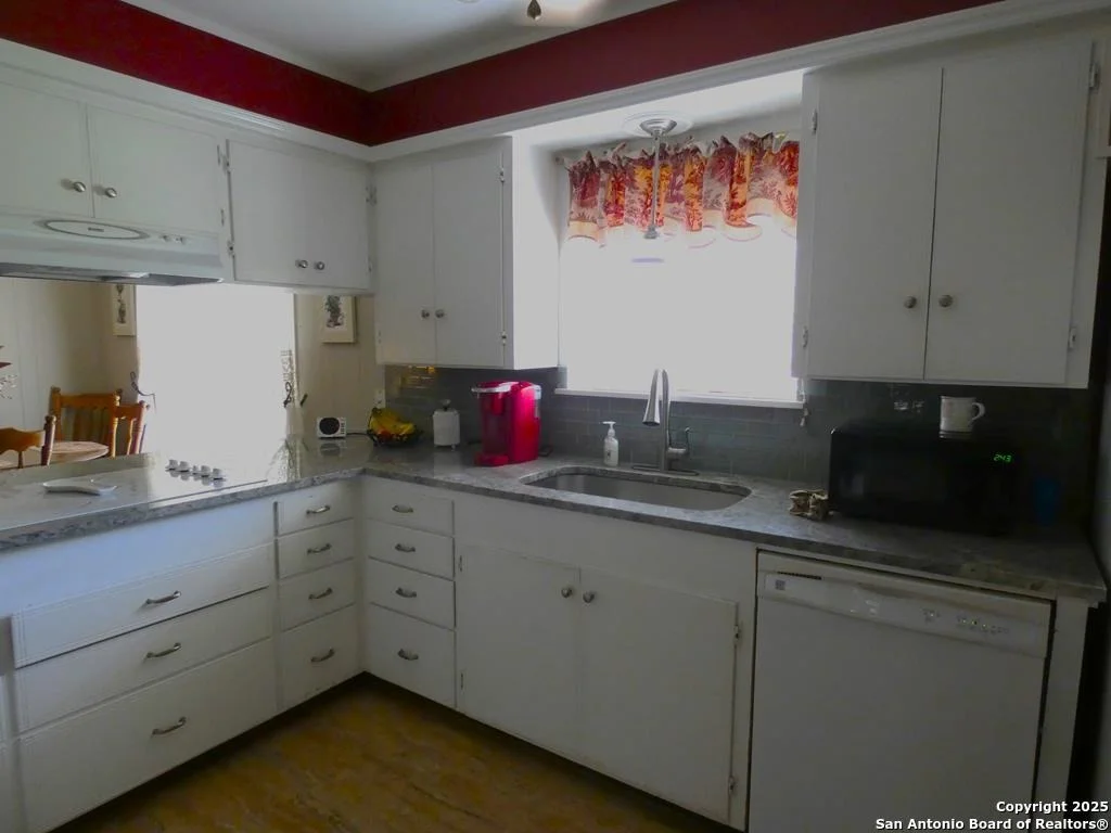 Photo of 218 Kessler Lane
