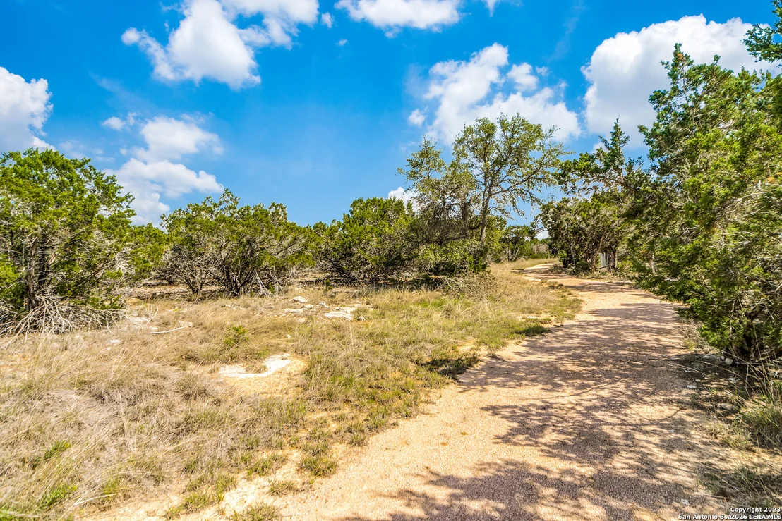 Photo of LOT 20 Ledgestone