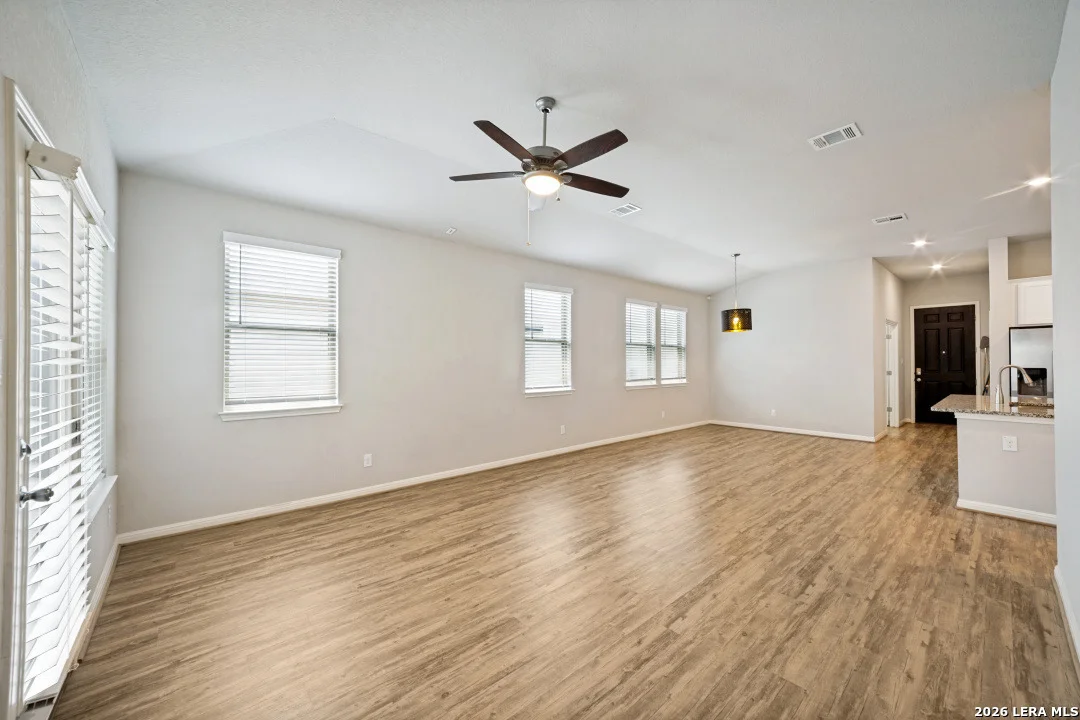 Photo of 12939 Staubach