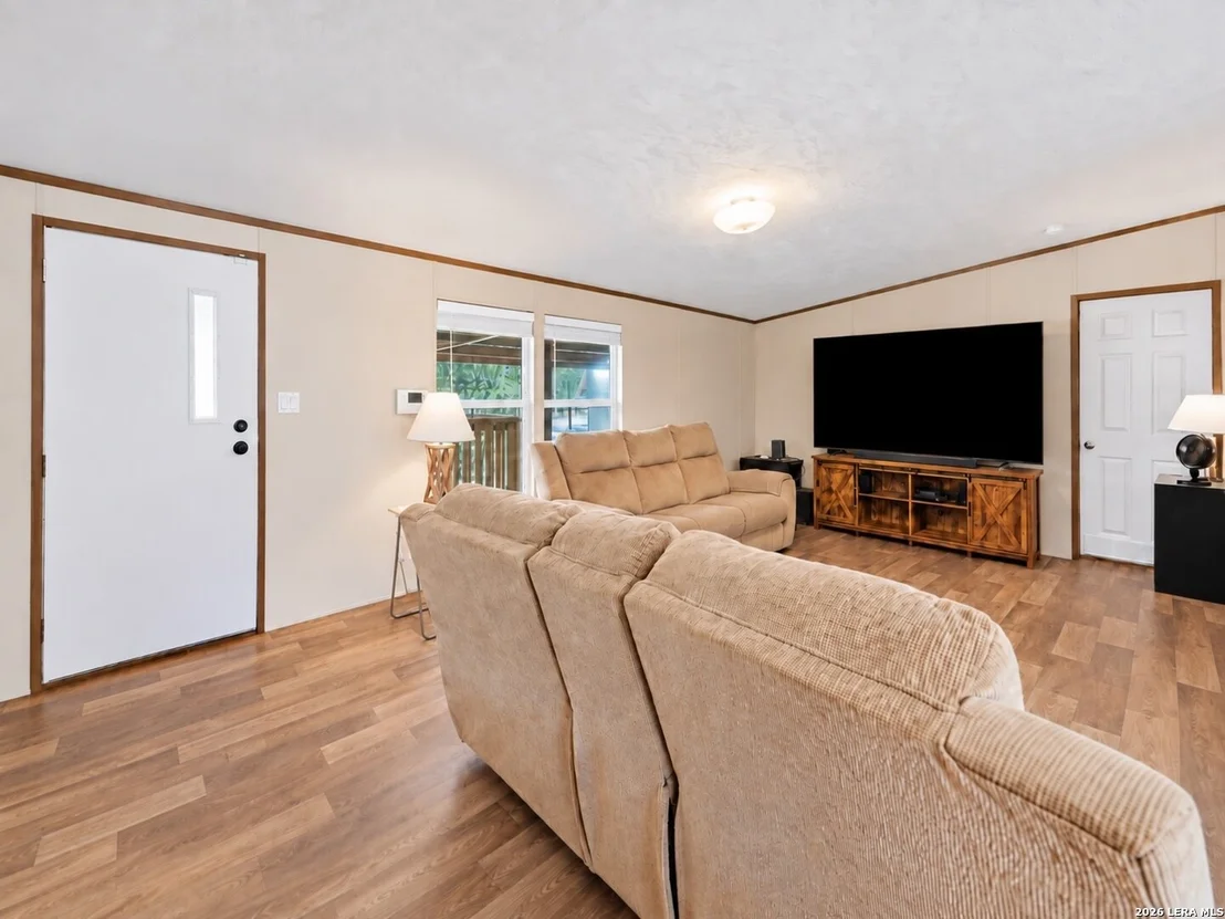 Photo of 213 Oak View Dr