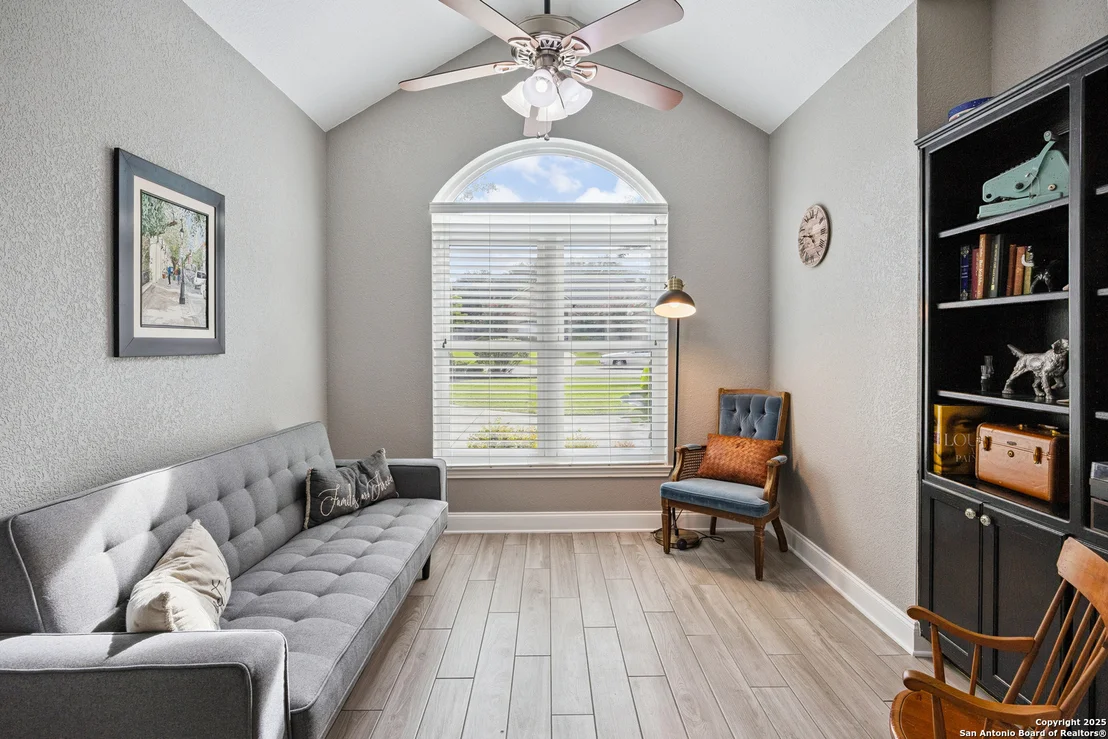 Photo of 2273 Normandy Grace
