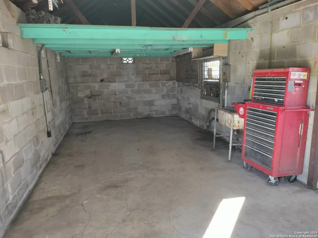 Photo of 3601 Vinecrest