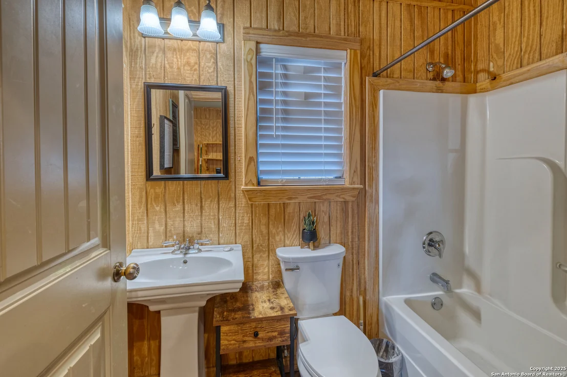 Photo of 1546 CR 348 (RIVER RD)
