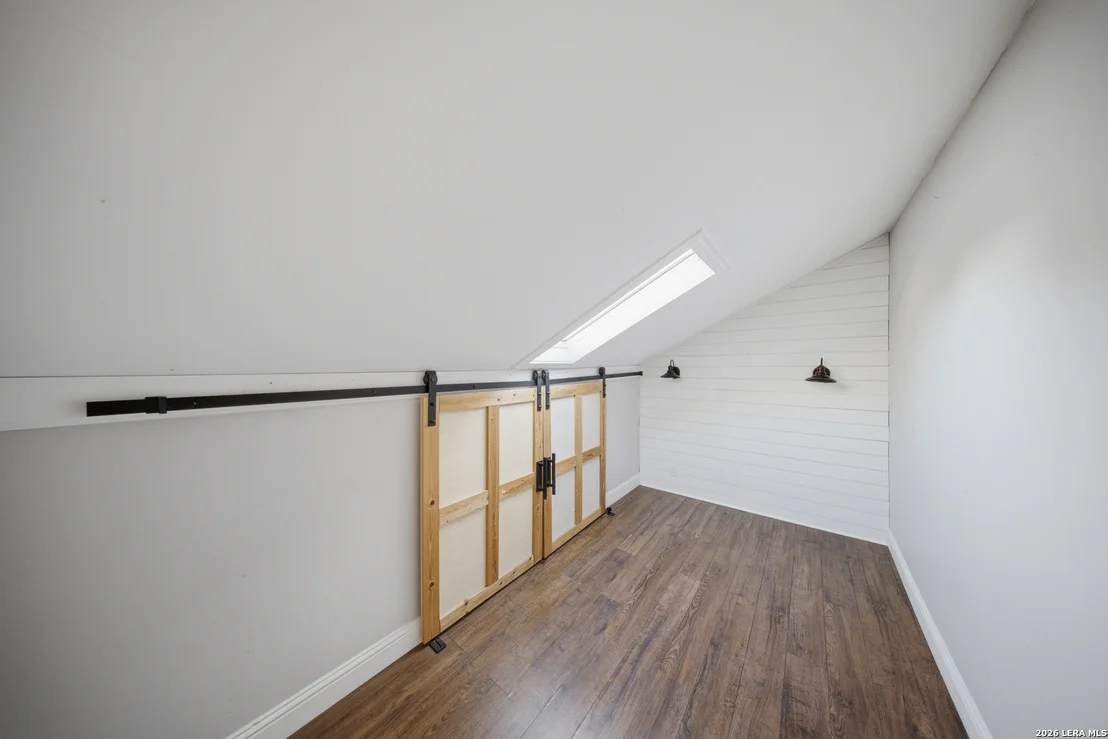 Photo of 10207 Aurora Fld