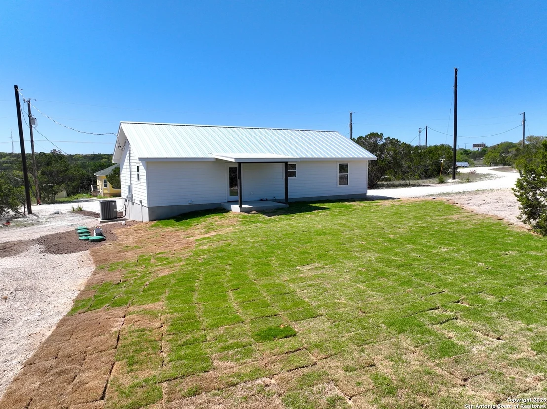 Photo of 1135 Southline