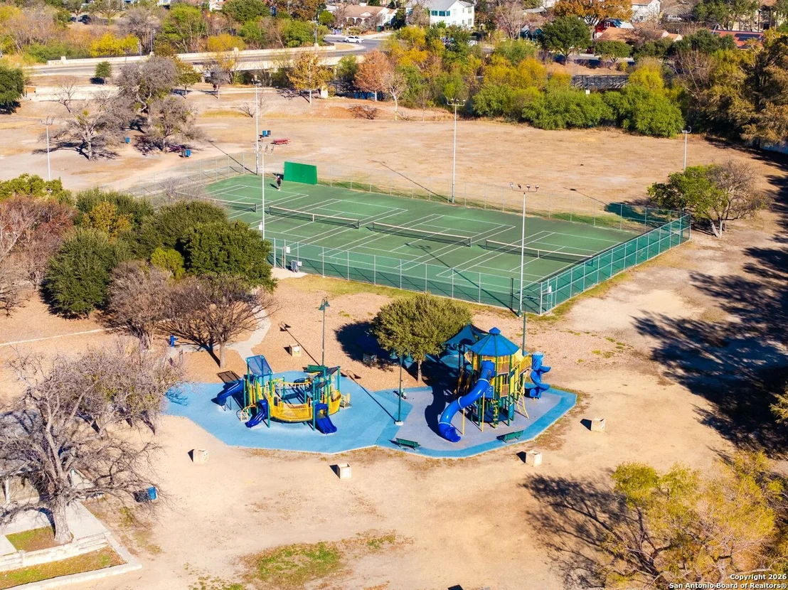 Photo of 118 San Antonio Blvd