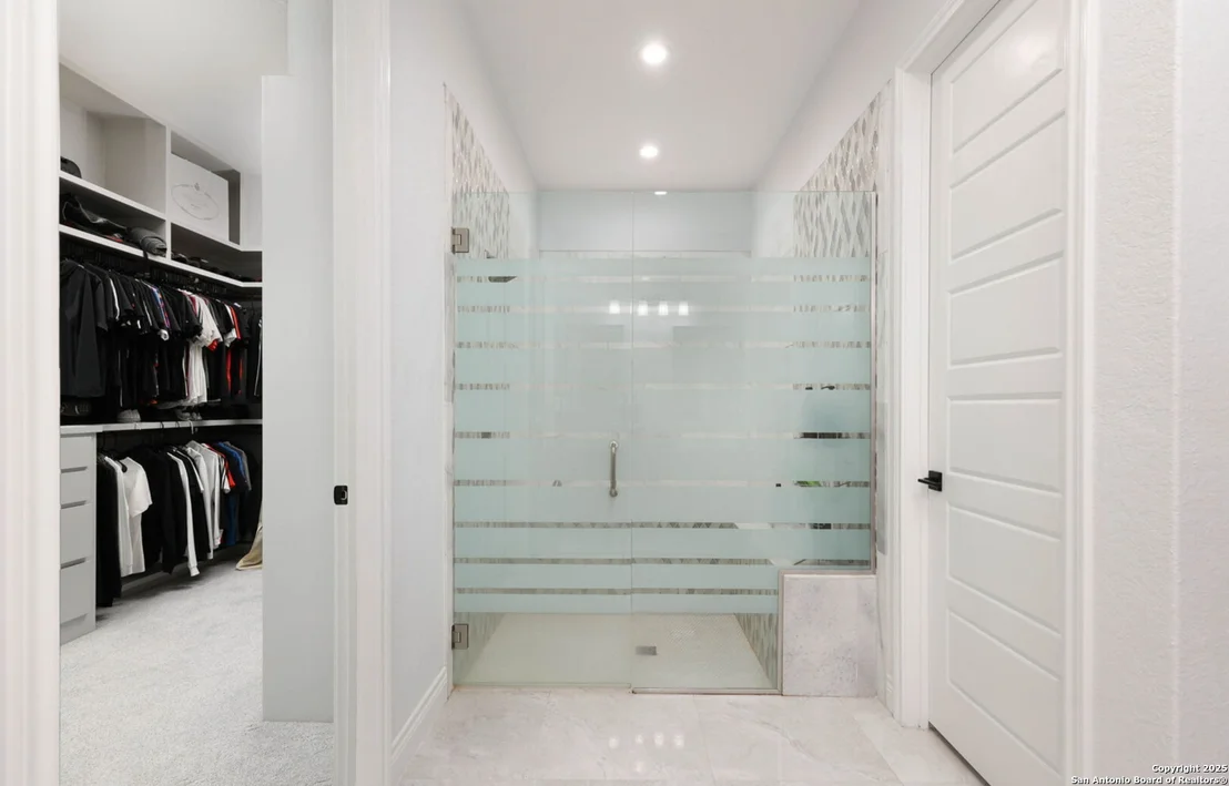 Photo of 28 BURNHAM GLN