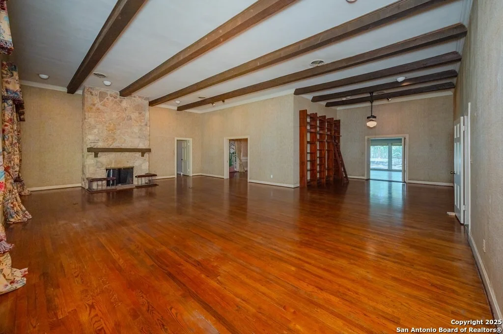Photo of 52 Encino Loma