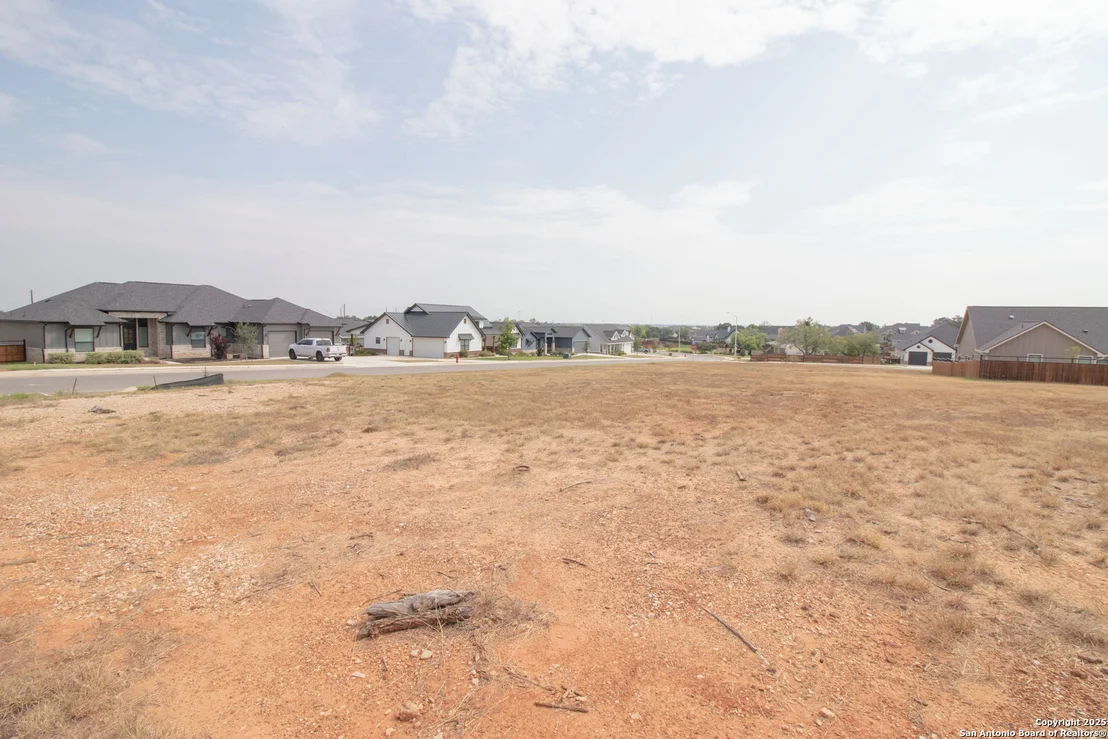 Photo of 101 Red Oak Trail